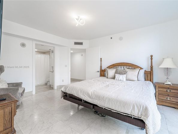 18911 Collins Ave 405, Sunny Isles Beach FL 33160