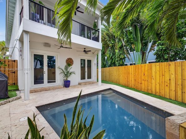 1404 SE 9th St, Fort Lauderdale FL 33316