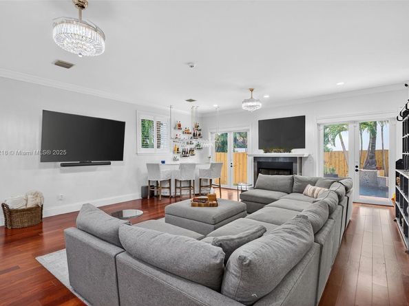 1404 SE 9th St, Fort Lauderdale FL 33316