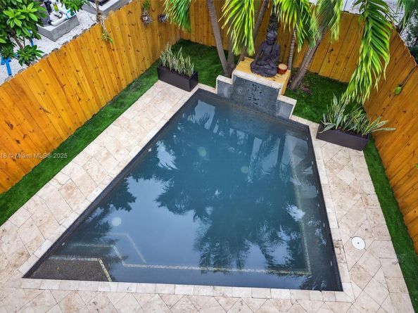 1404 SE 9th St, Fort Lauderdale FL 33316