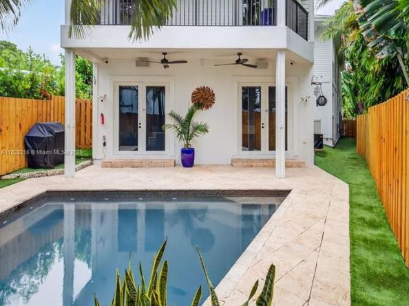 1404 SE 9th St, Fort Lauderdale FL 33316