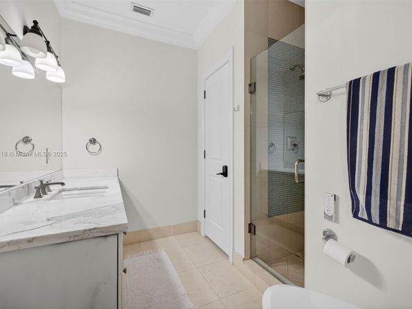 1404 SE 9th St, Fort Lauderdale FL 33316