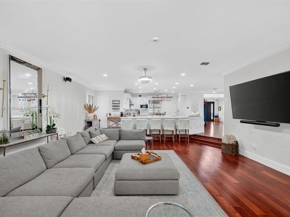 1404 SE 9th St, Fort Lauderdale FL 33316