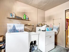 5712 NW 66th Ave, Tamarac FL 33321