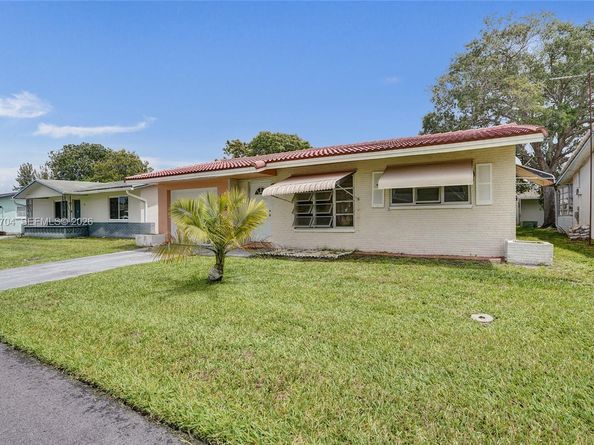 5712 NW 66th Ave, Tamarac FL 33321