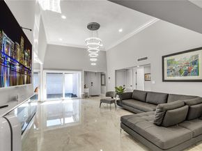 5601 White Cedar Ln, Tamarac FL 33319