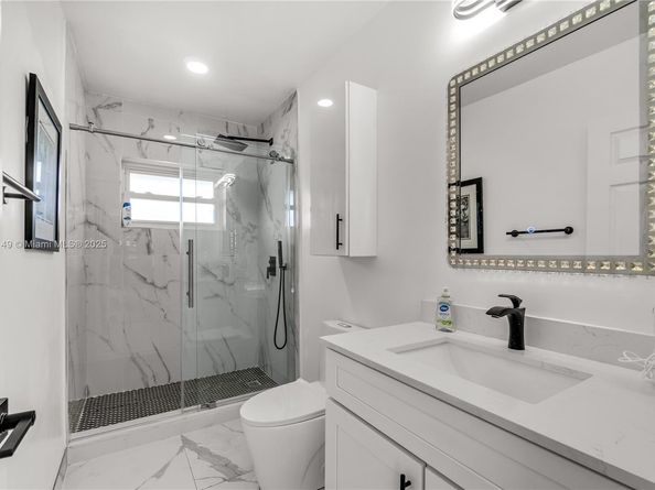 5601 White Cedar Ln, Tamarac FL 33319