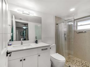 5601 White Cedar Ln, Tamarac FL 33319