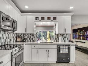 5601 White Cedar Ln, Tamarac FL 33319