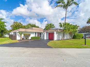 5601 White Cedar Ln