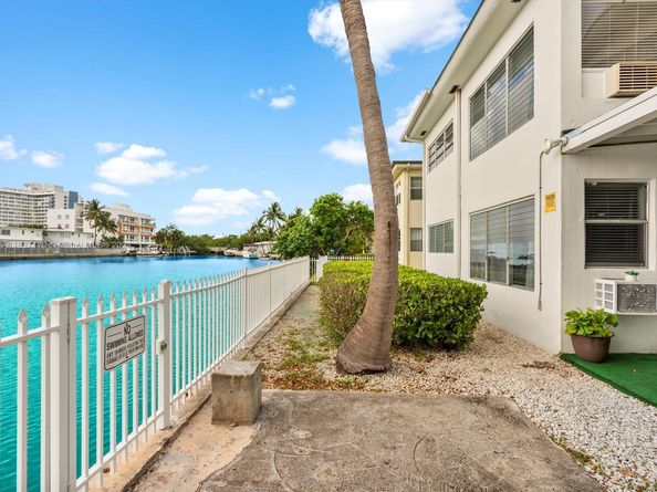 7805 & 7815 Crespi Blvd, Miami Beach FL 33141