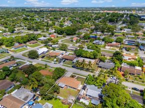 3220 NW 4th Ct, Lauderhill FL 33311