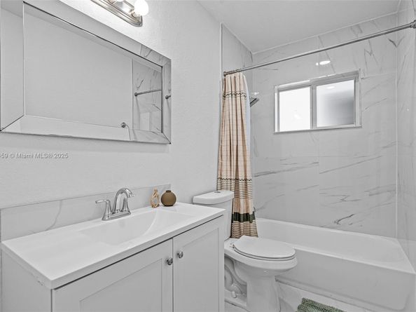 3220 NW 4th Ct, Lauderhill FL 33311