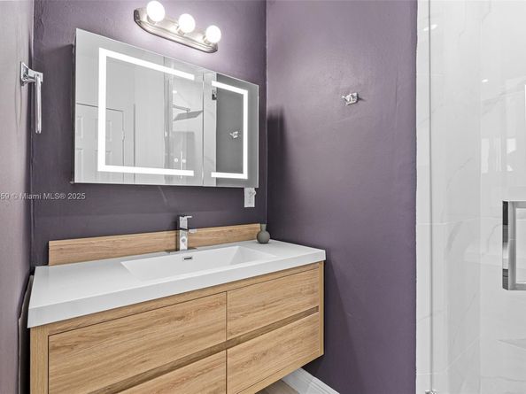 3220 NW 4th Ct, Lauderhill FL 33311