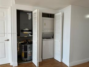 900 SW 8th St 1010, Miami FL 33130