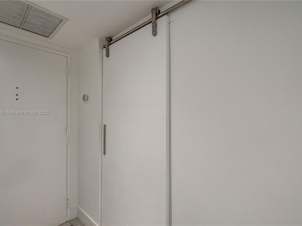 1901 Brickell Ave B413, Miami FL 33129