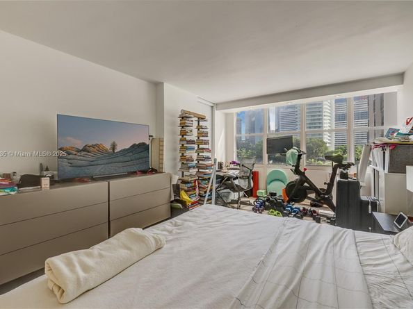 1901 Brickell Ave B413, Miami FL 33129