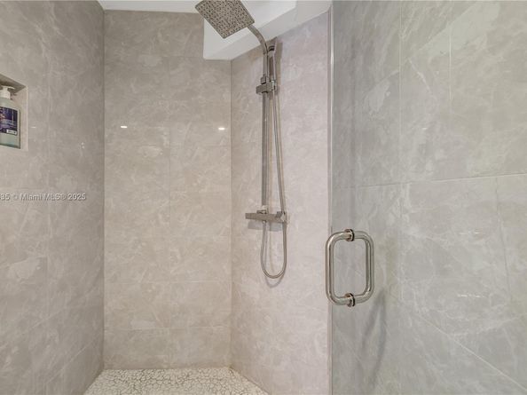 1901 Brickell Ave B413, Miami FL 33129