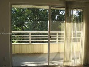 3421 NW 44th St 103, Oakland Park FL 33309