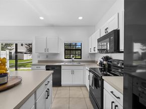 757 SW 11th St, Florida City FL 33034