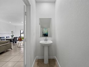 757 SW 11th St, Florida City FL 33034