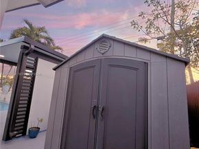 300 NW 77th Way, Pembroke Pines FL 33024