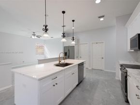 2101 Oakmont Ter, Coral Springs FL 33071