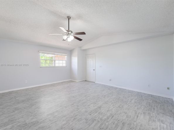 2101 Oakmont Ter, Coral Springs FL 33071