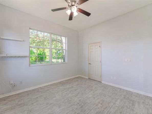 2101 Oakmont Ter, Coral Springs FL 33071