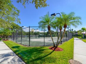 2101 Oakmont Ter, Coral Springs FL 33071