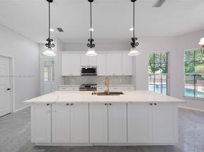 2101 Oakmont Ter, Coral Springs FL 33071