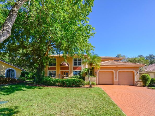 2101 Oakmont Ter, Coral Springs FL 33071