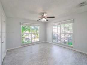 2101 Oakmont Ter, Coral Springs FL 33071