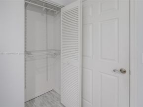 2101 Oakmont Ter, Coral Springs FL 33071