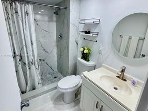 581 Blue Heron Drive 221B, Hallandale Beach FL 33009