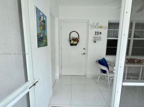 581 Blue Heron Drive 221B, Hallandale Beach FL 33009