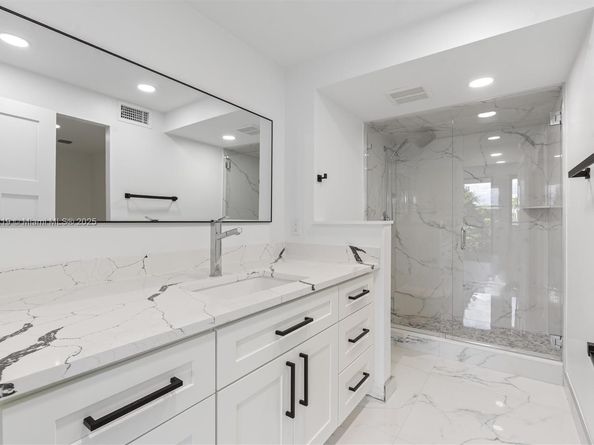 1800 S Ocean Dr 109, Fort Lauderdale FL 33316