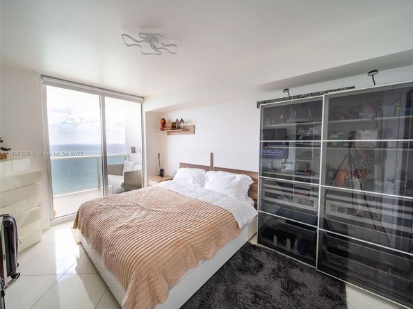 1800 S Ocean Dr 3102, Hallandale Beach FL 33009