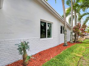 1104 NE 85th St, Miami FL 33138