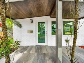 1104 NE 85th St, Miami FL 33138