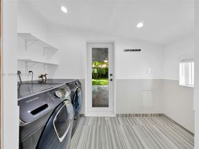 1104 NE 85th St, Miami FL 33138