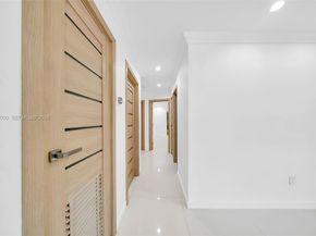 1104 NE 85th St, Miami FL 33138