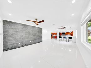 1104 NE 85th St, Miami FL 33138