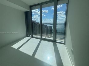 300 Biscayne Boulevard Way 3506W, Miami FL 33131