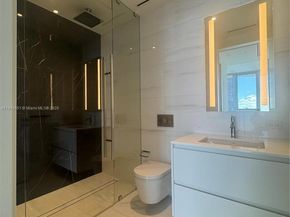 300 Biscayne Boulevard Way 3506W, Miami FL 33131