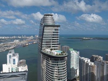 300 Biscayne Boulevard Way