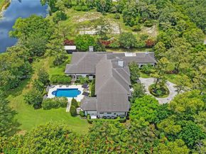 9004 NW 70th Ct, Parkland FL 33067