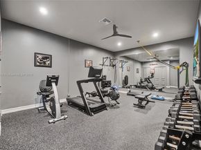 9004 NW 70th Ct, Parkland FL 33067