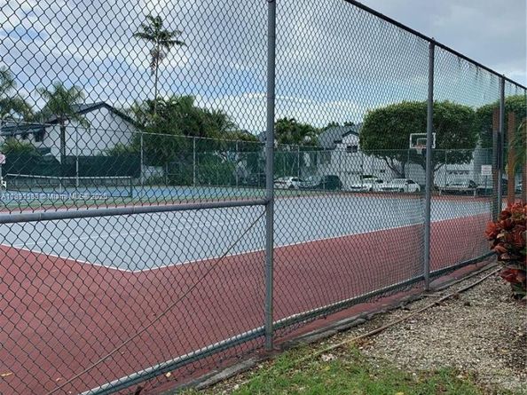 233 NE 212th Ter, Miami FL 33179