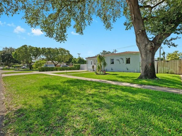 771 Swan Ave, Miami Springs FL 33166
